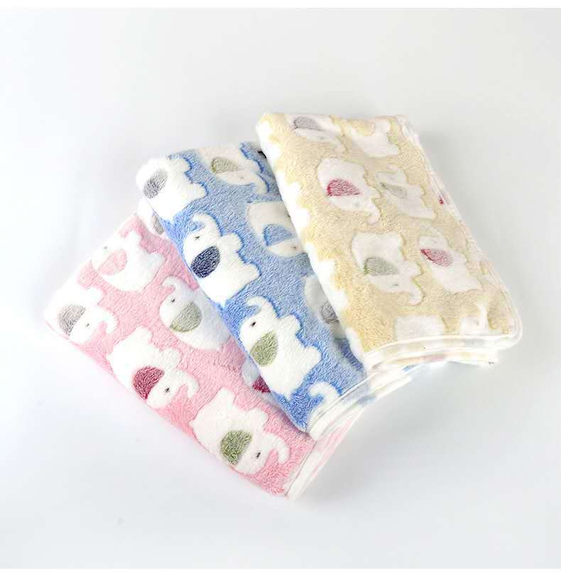 Pet Blanket Soft Thermal Coral Fleece Kennel Pad Dogs and Cats Blanket Supplies Pet Mat