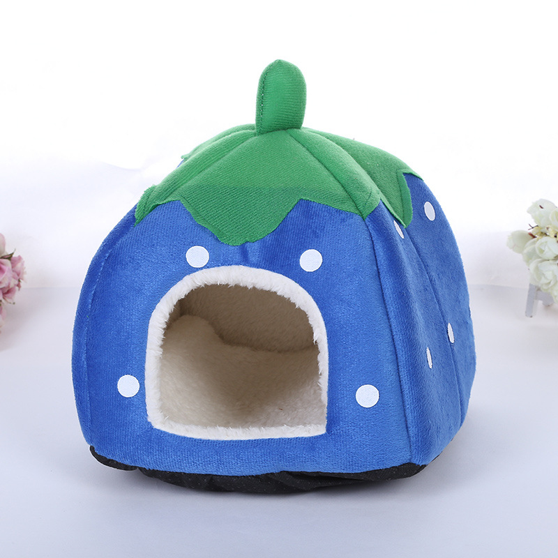 Creative pet supplies kennel strawberry kennel pet kennel can be dismantled and washed kennel mat manufacturers wholesale customized