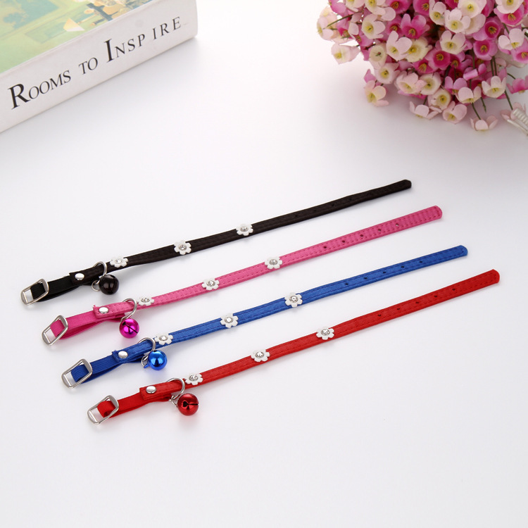 1.0 Pet Three-Flower Diamond Collar Pet Elastic Collar Small Dog Collar Pet Bell Collar Cat Neck Strap 1.0 Pet Three-Flower Diamond Collar Pet Elastic Collar Small Dog Collar Pet Bell Collar Cat Neck Strap
