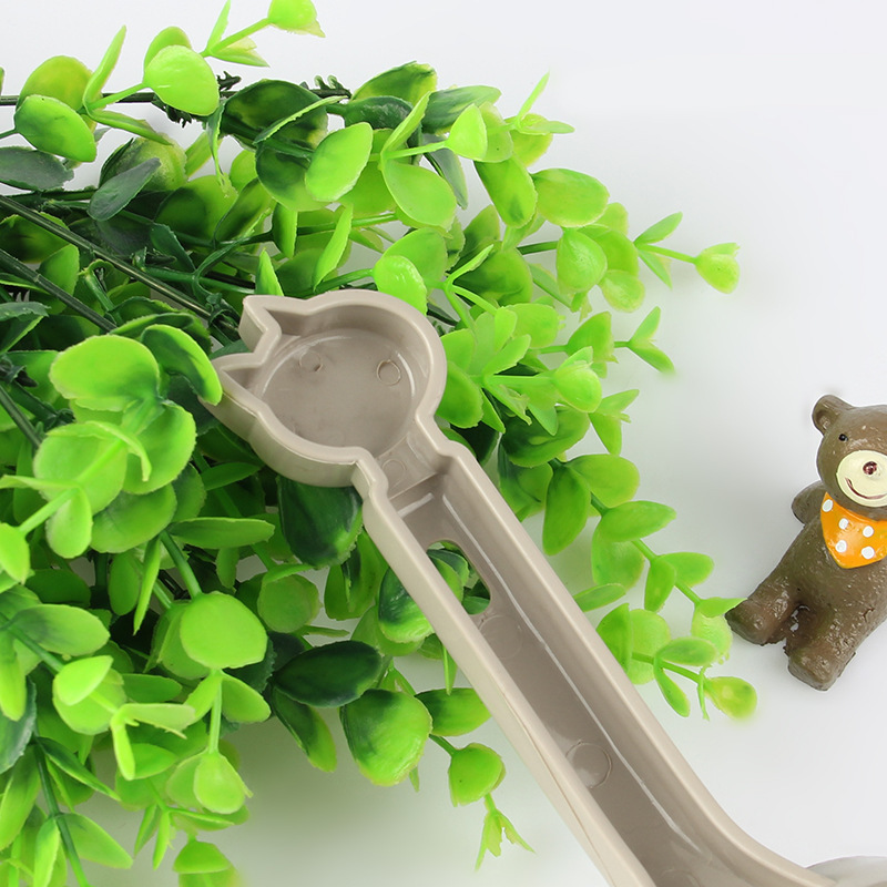 Pet Cleaning Supplies Cat Plastic Cute Shit Shovel Tool Cat Leak-Proof Cat Litter Scoop Portable Hanging Shovel Pet Cleaning Supplies Cat Plastic Cute Shit Shovel Tool Cat Leak-Proof Cat Litter Scoop Portable Hanging Shovel