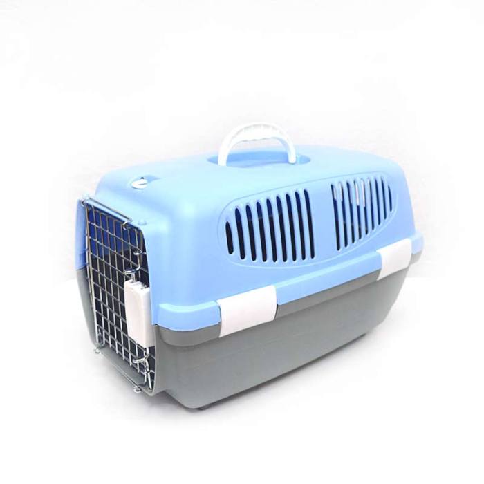 The pet goes out to carry the air box with the grid door. The pet goes out to carry the air box with the grid door.