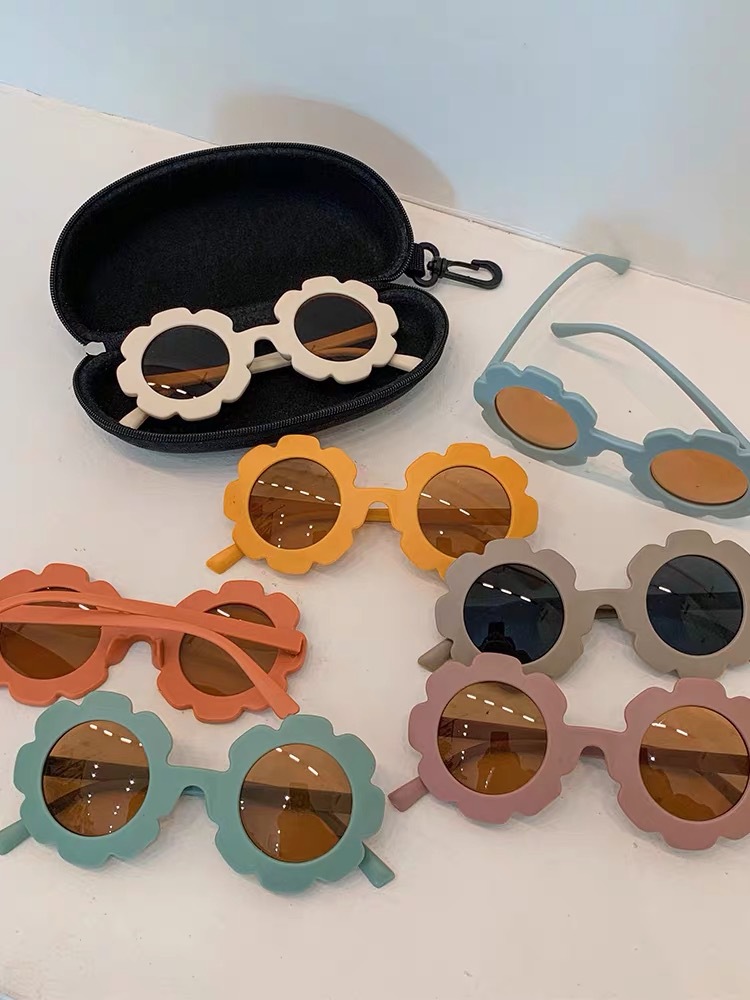 Toy Glasses Trendy Fashion Baby Sunglasses Eyes Girls and Boys Cute Cartoon Flower Toy Glasses Glasses Toy Glasses Trendy Fashion Baby Sunglasses Eyes Girls and Boys Cute Cartoon Flower Toy Glasses Glasses