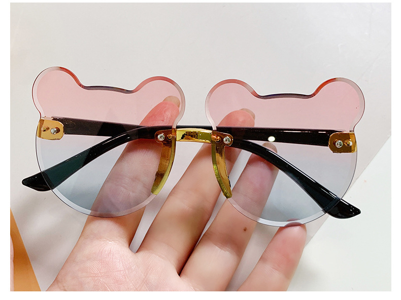 Children's Toy Glasses Cartoon Cute Discolored Sunglasses New Korean Style Frameless Small Face Cats' Eye Sunglasses Women Children's Toy Glasses Cartoon Cute Discolored Sunglasses New Korean Style Frameless Small Face Cats' Eye Sunglasses Women