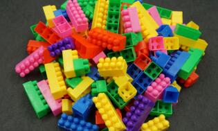 Plastic building block toys treasure high spell insert building blocks children's jigsaw puzzles Plastic building block toys treasure high spell insert building blocks children's jigsaw puzzles