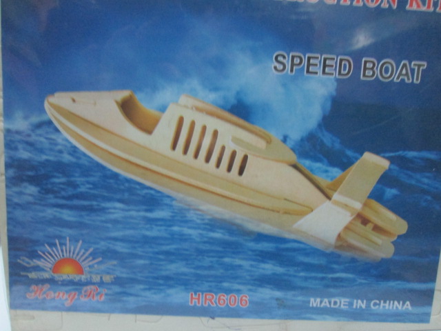 2 smaller wooden ship model on a 3D jigsaw water 606 2 smaller wooden ship model on a 3D jigsaw water 606