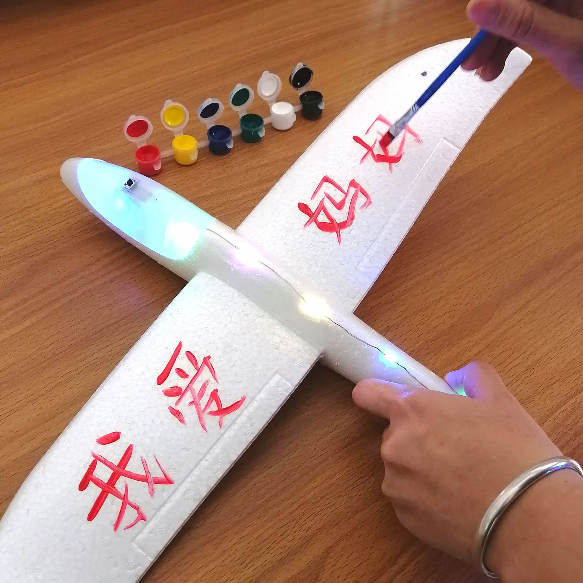 Full-Body Luminous Hand Throw Plane Foam Toy Throwing Glider Internet Celebrity Splicing Stunt Swing Stall Toy