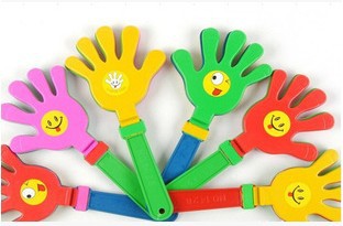 Large Clap Trap Wholesale Small Hand-Shape Swatter Yiwu Toy Pat Palm Plastic Plastic Clap Hands Applauding Bats Cheering Props