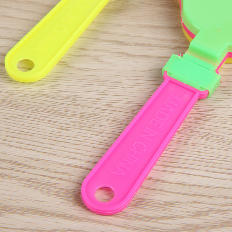 Concert cheering props clap hand environmental protection 19cm new materials for children, plastic customization Concert cheering props clap hand environmental protection 19cm new materials for children, plastic customization