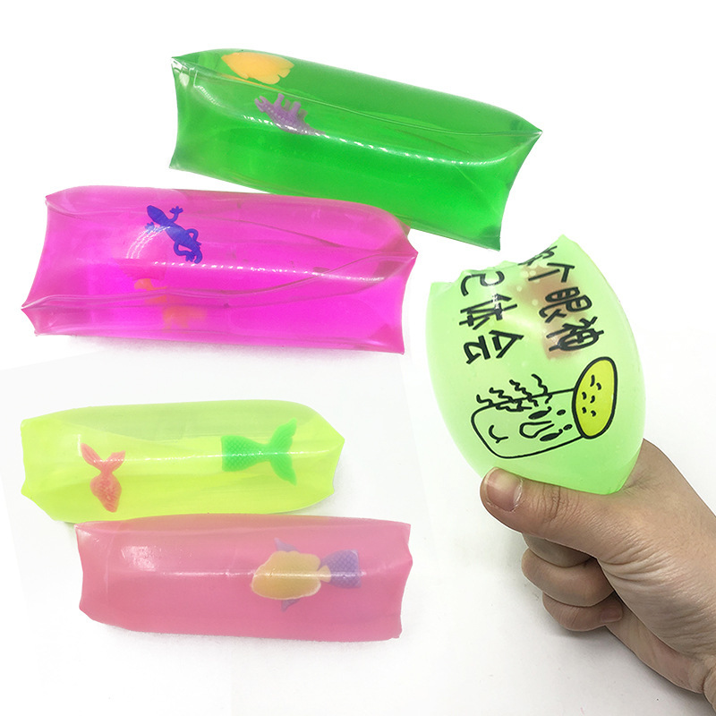 Trick Skull Color Soft Rubber Skeleton Model Halloween prank Toy Trick Skull Color Soft Rubber Skeleton Model Halloween prank Toy