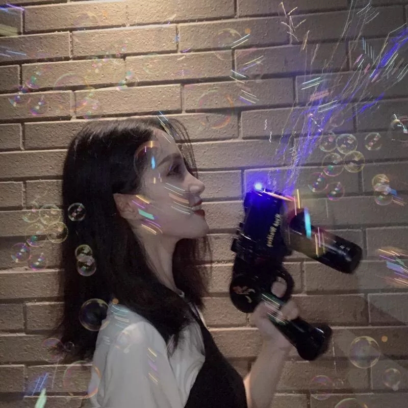 Douyin with the same electric bubble machine six holes bubble gun stage bar wedding bubble toy manufacturers wholesale