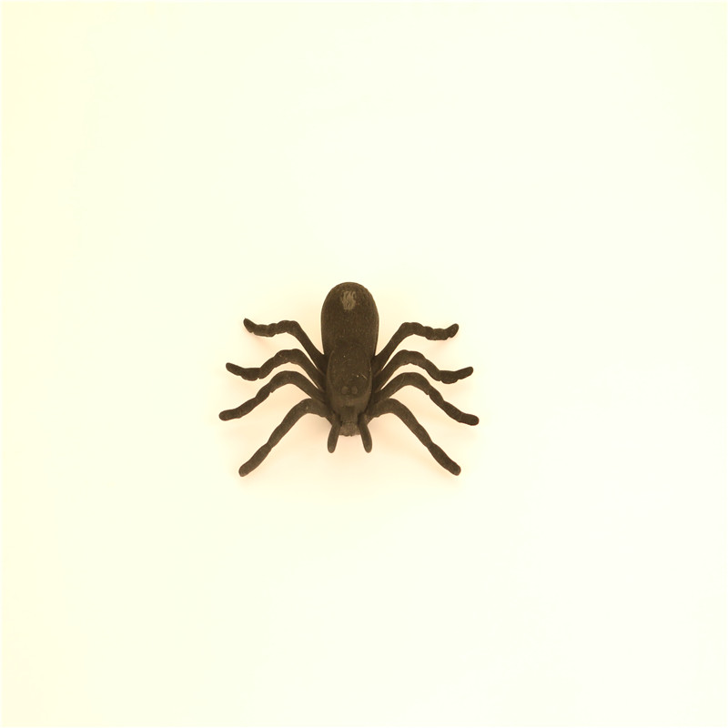 Manufacturers selling plastic spiders flocking spider toy welcome OEM order