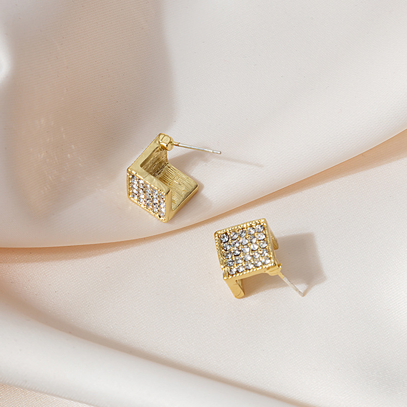 Silver Needle South Korea Dongdaemun Diamond Magic Cube Stud Earrings Exquisite Refined Grace Small Cute Earrings Earrings Eardrops