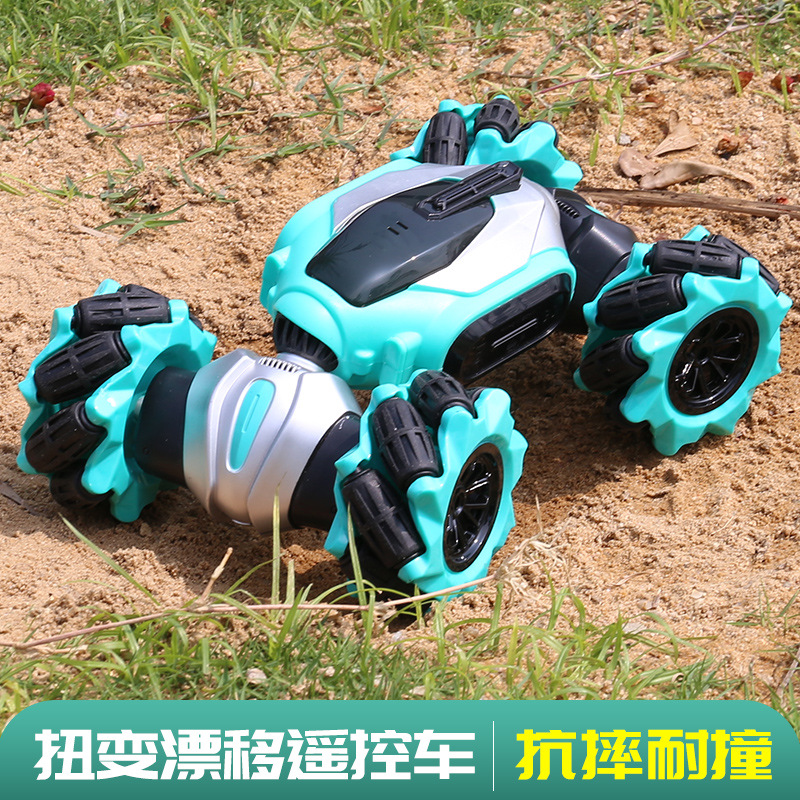 Drive offRoad Vehicle CrossBorder Special Effects Twist Car Electric Rock Crawler Children&#039;s Toy Car 24G Charging