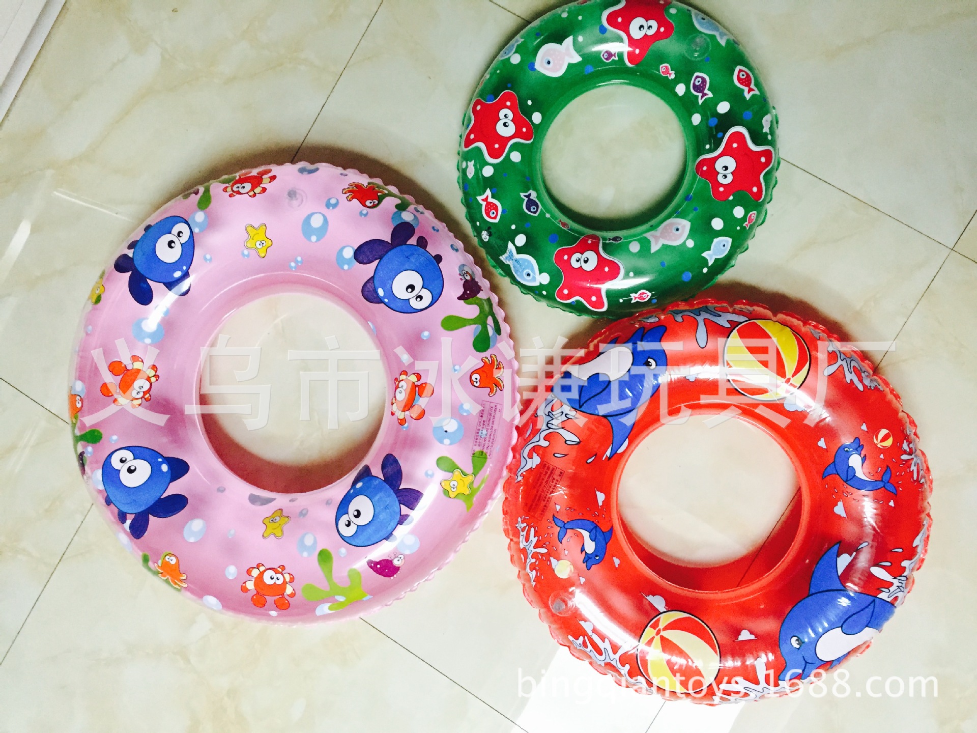 Inflatable toys and children's adult swimming laps Inflatable toys and children's adult swimming laps