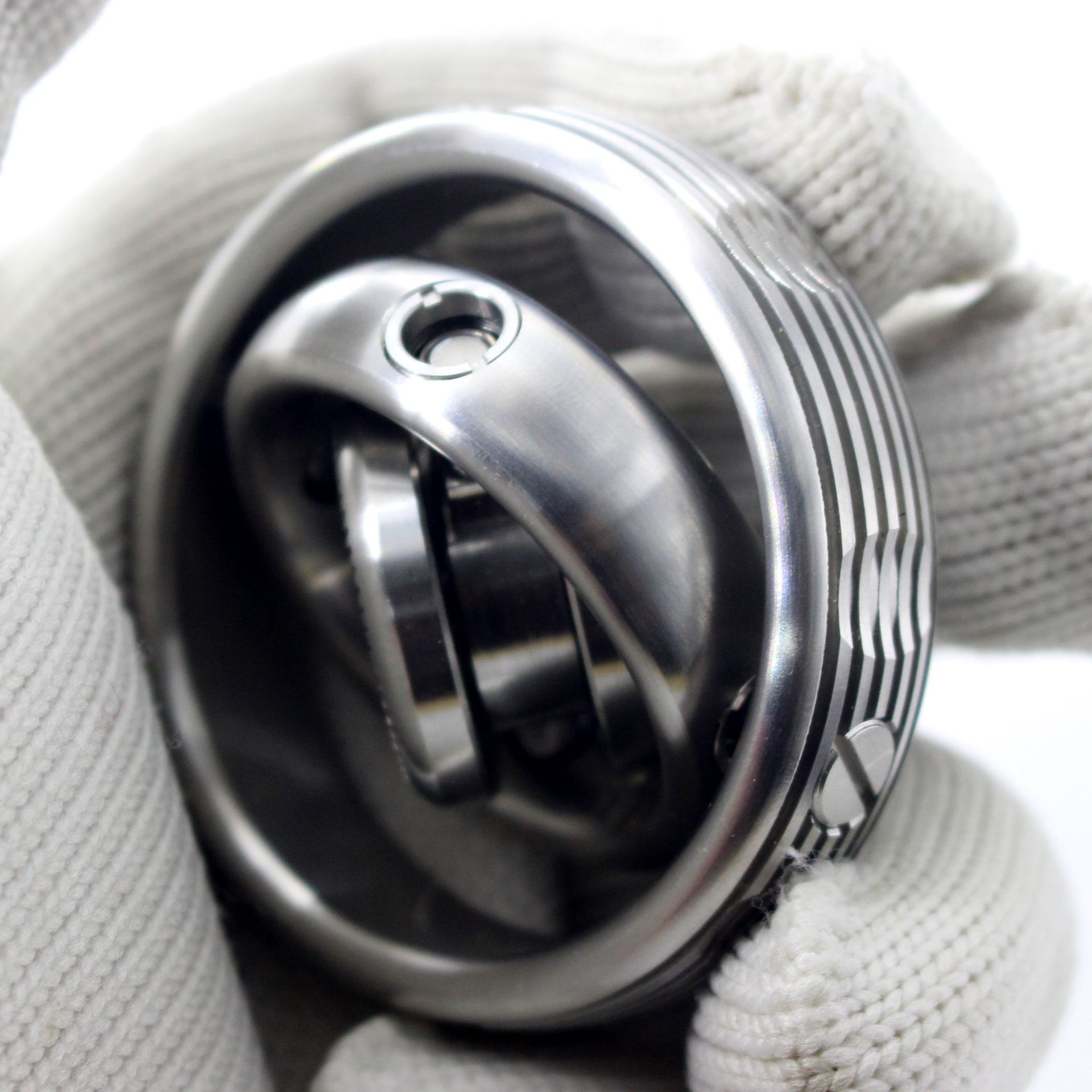 Factory Direct Supply Original Metal Fingertip Gyro EDC Metal Gyroscope Second Generation Fingertip Gyro Pressure Reduction Toy