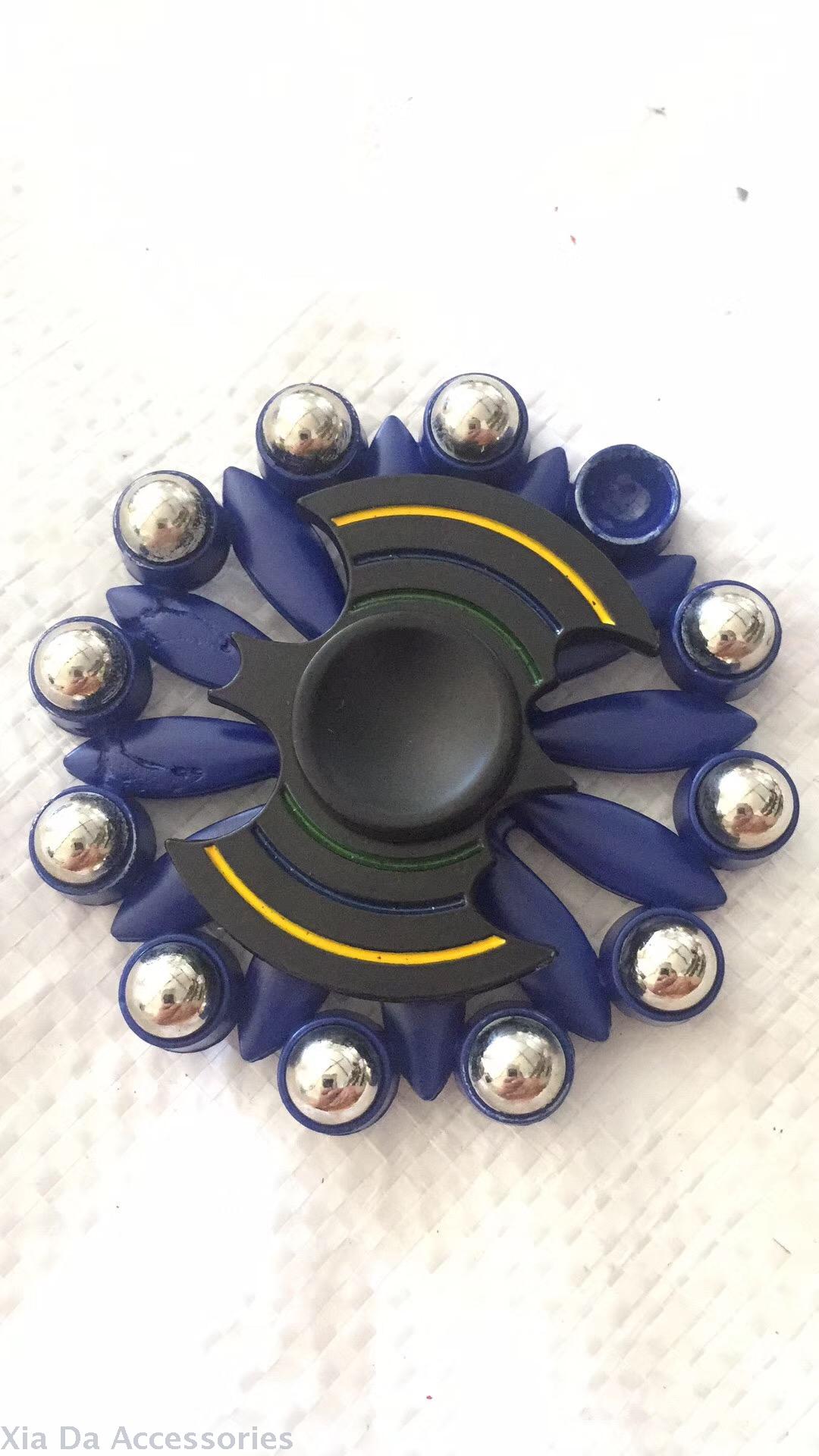 Hand spinner fingertip Gyro Zinc alloy Gyro 2-8 yuan Hand spinner fingertip Gyro Zinc alloy Gyro 2-8 yuan