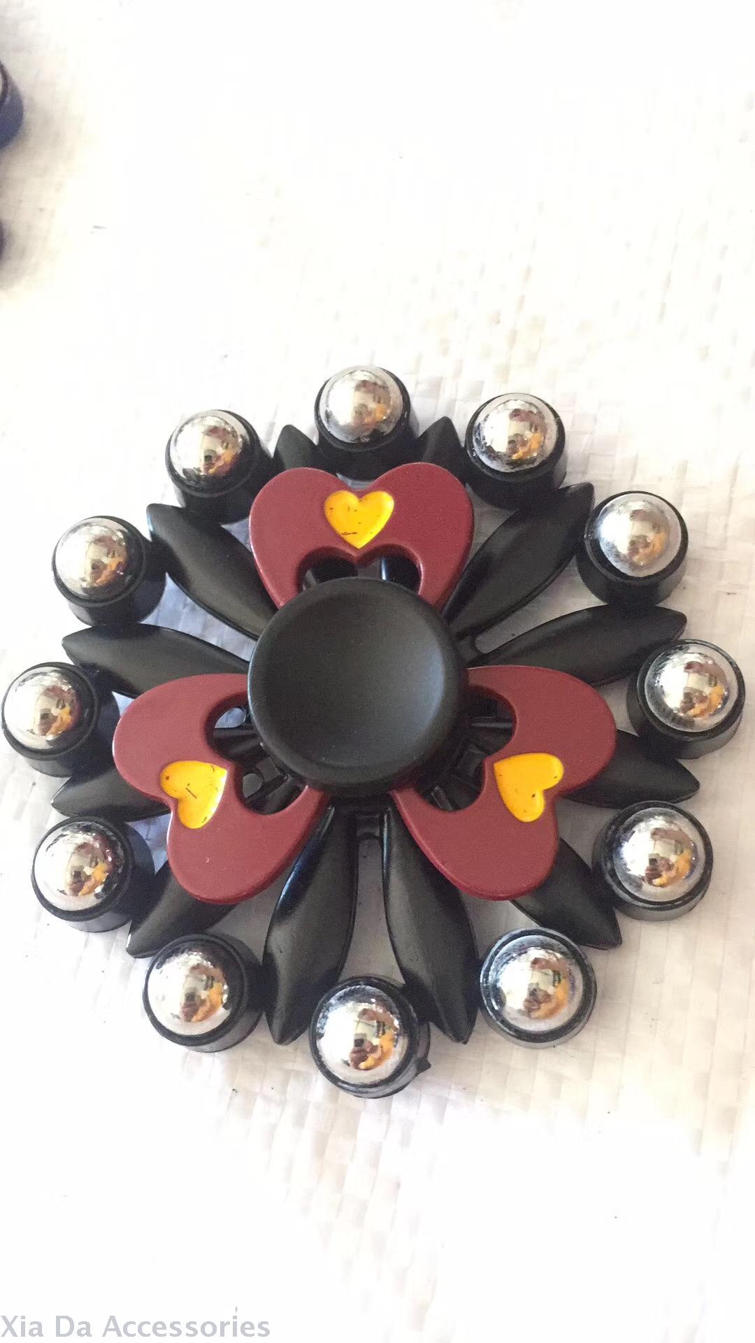Hand spinner fingertip Gyro Zinc alloy Gyro 2-8 yuan Hand spinner fingertip Gyro Zinc alloy Gyro 2-8 yuan