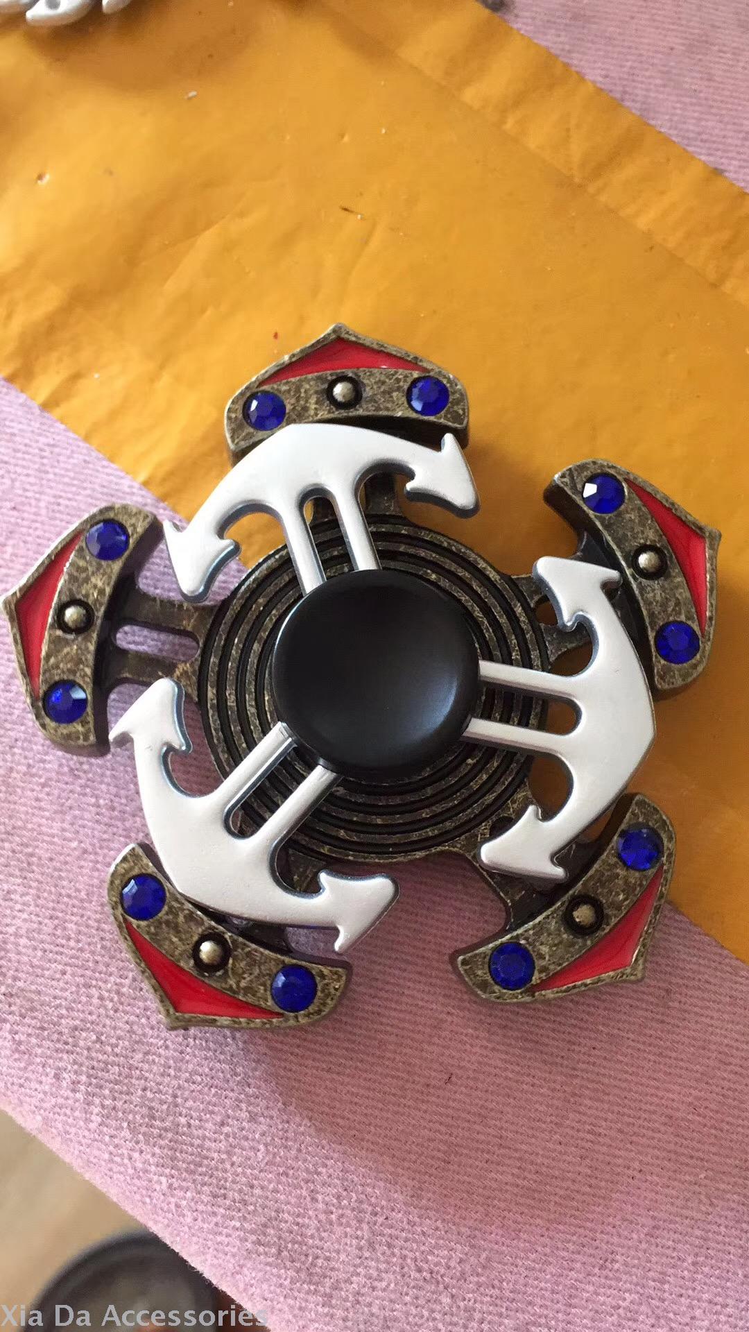 Hand spinner fingertip Gyro Zinc alloy Gyro 2-8 yuan Hand spinner fingertip Gyro Zinc alloy Gyro 2-8 yuan
