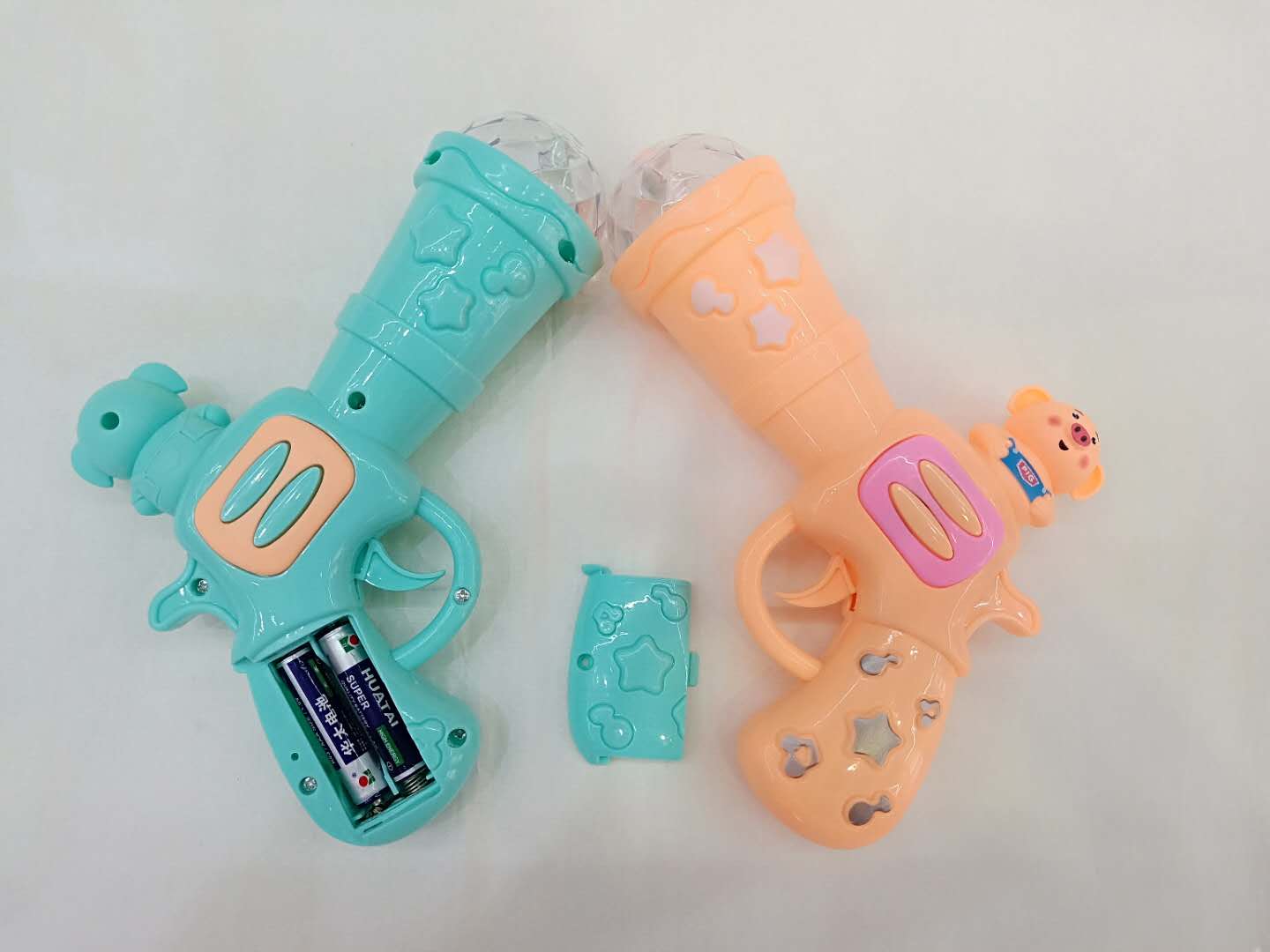 Electronic toy light projection music toy gun is selling well Electronic toy light projection music toy gun is selling well