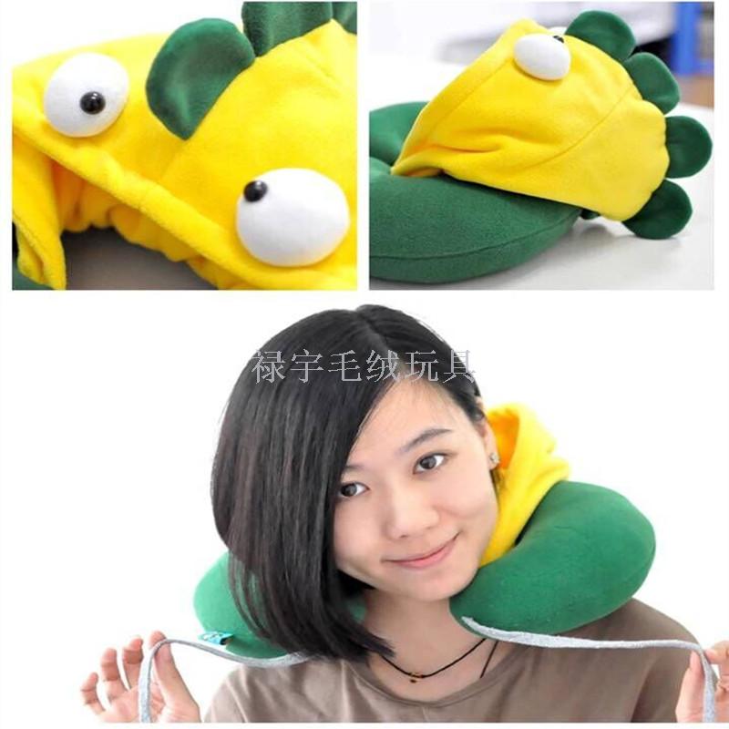 Creative Cute Funny World Cup soccer team hooded U-pillow neck pillow pillow pillow Creative Cute Funny World Cup soccer team hooded U-pillow neck pillow pillow pillow