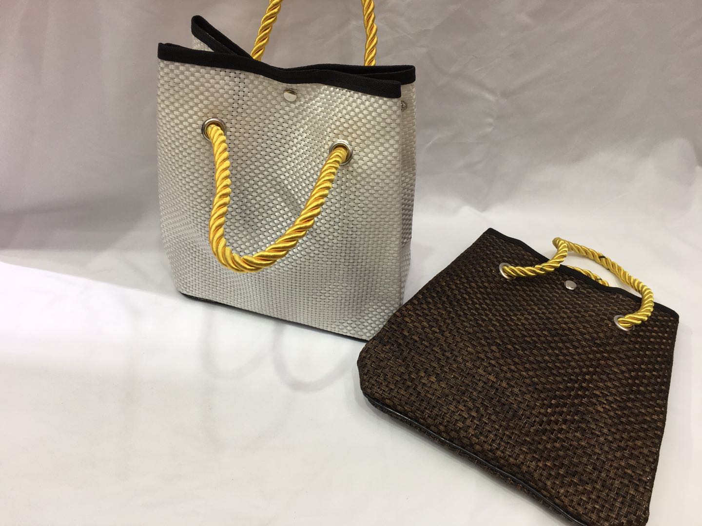 Factory Direct Sales Wash Bag Handbag Bath Bag Swimming Bag Bath Cosmetic Bag Large Capacity Can Also Be Customized Factory Direct Sales Wash Bag Handbag Bath Bag Swimming Bag Bath Cosmetic Bag Large Capacity Can Also Be Customized