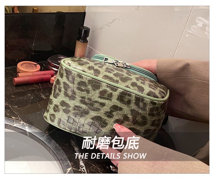 Cross-Border Fashion Leopard Print Small Bag Women's Bag 2021 Trendy New Korean Style Ins Internet Celebrity Versatile Handheld Cosmetic Bag Pu Cross-Border Fashion Leopard Print Small Bag Women's Bag 2021 Trendy New Korean Style Ins Internet Celebrity Versatile Handheld Cosmetic Bag Pu