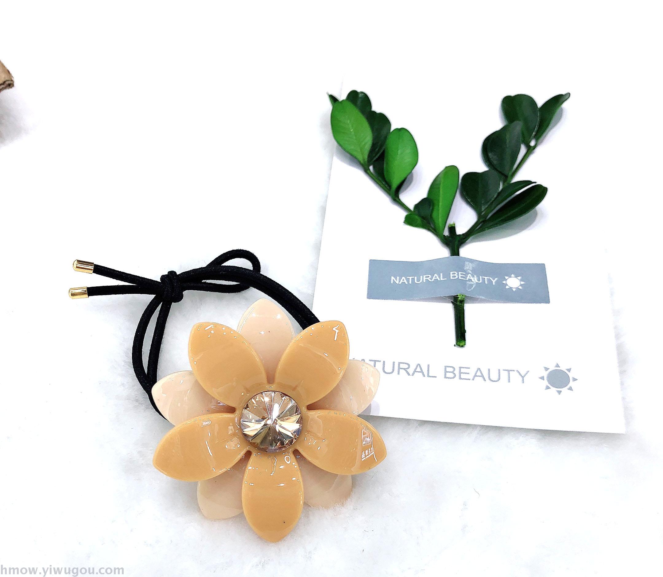 Flower hair rope South Korea Simple temperament hair ring girl Joker fascinate hair band hair hoop blonde buttons Flower hair rope South Korea Simple temperament hair ring girl Joker fascinate hair band hair hoop blonde buttons