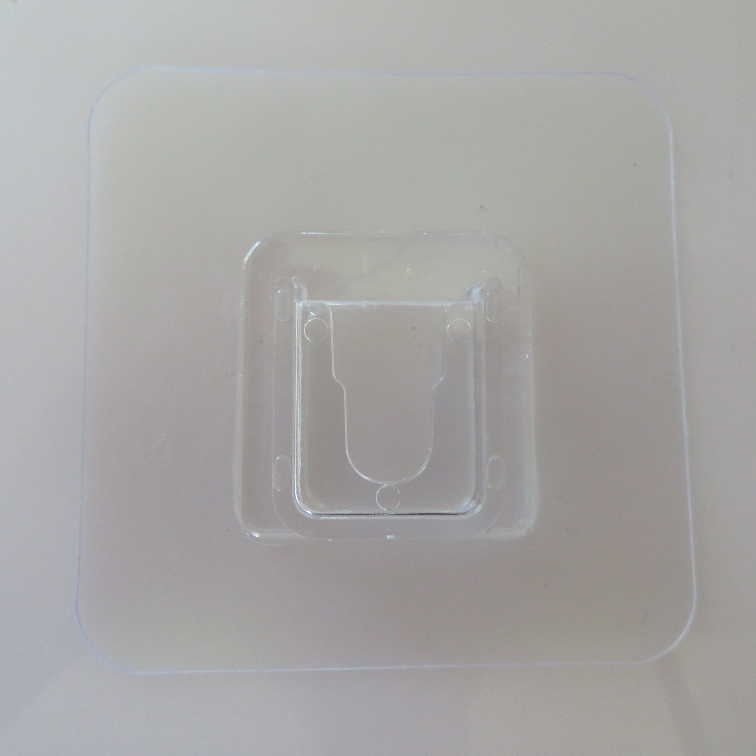 7cm Transparent Buckle Accessories Seamless U-Type Buckle Basket Towel Rack Soap Box Universal Accessories Quantity Discounts 7cm Transparent Buckle Accessories Seamless U-Type Buckle Basket Towel Rack Soap Box Universal Accessories Quantity Discounts