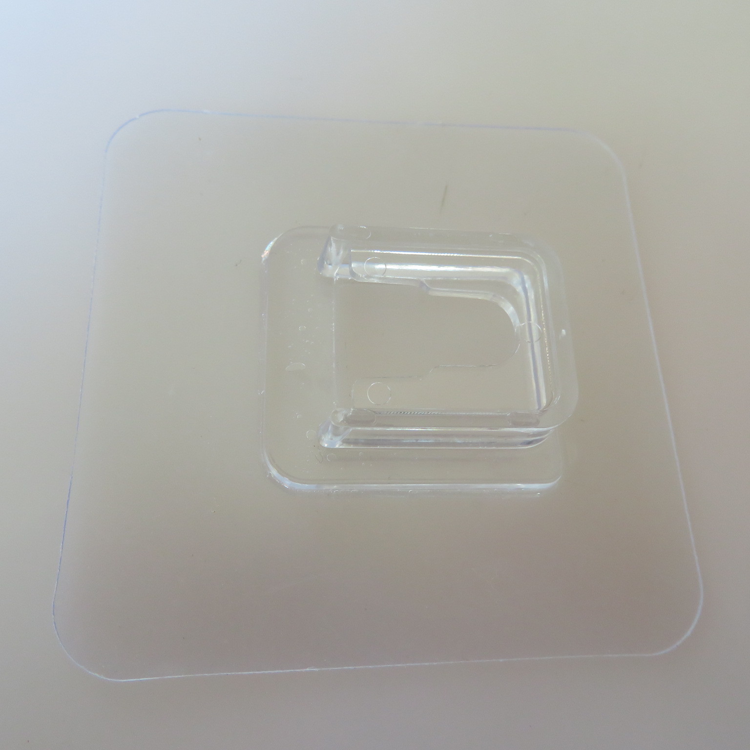 7cm Transparent Buckle Accessories Seamless U-Type Buckle Basket Towel Rack Soap Box Universal Accessories Quantity Discounts 7cm Transparent Buckle Accessories Seamless U-Type Buckle Basket Towel Rack Soap Box Universal Accessories Quantity Discounts