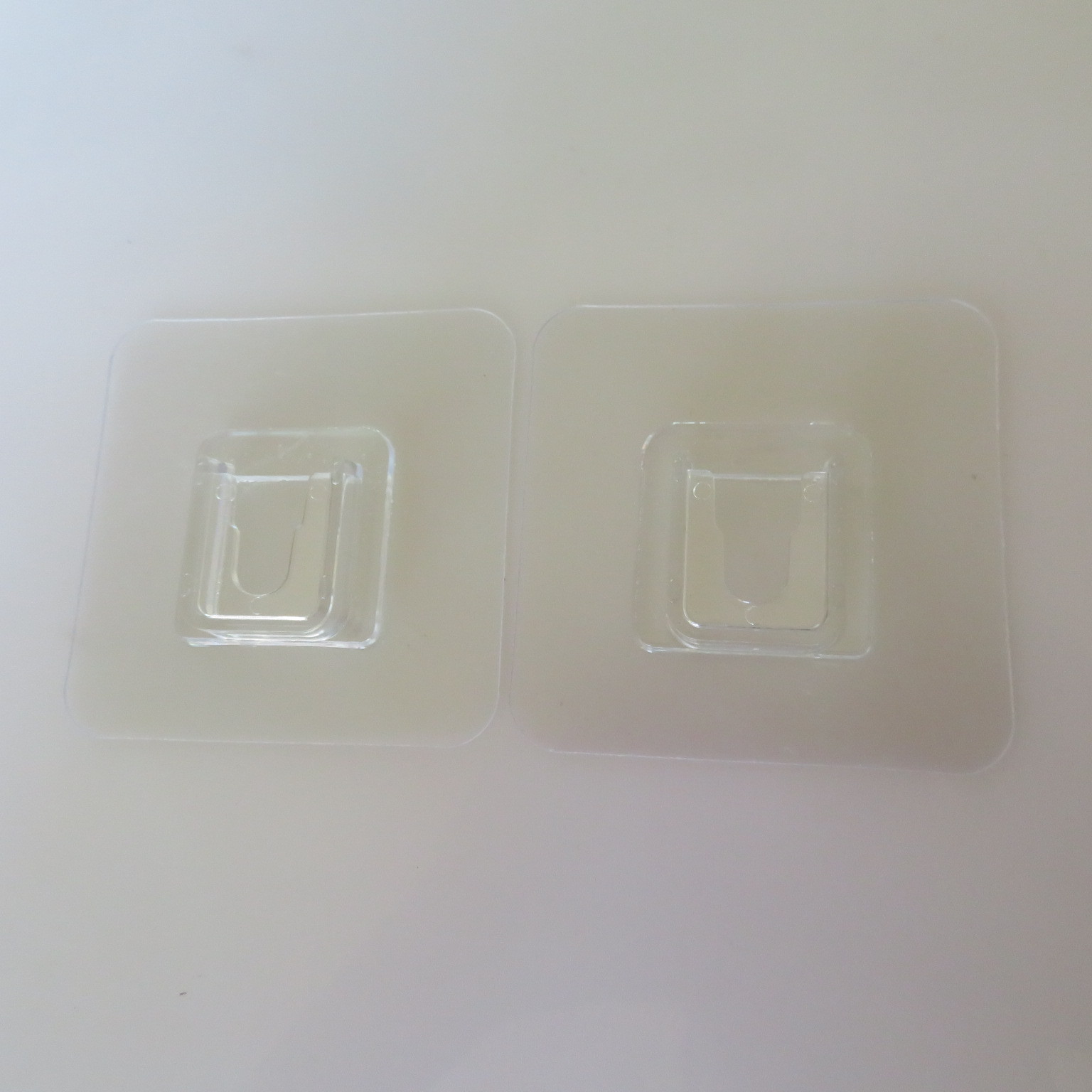 7cm Transparent Buckle Accessories Seamless U-Type Buckle Basket Towel Rack Soap Box Universal Accessories Quantity Discounts 7cm Transparent Buckle Accessories Seamless U-Type Buckle Basket Towel Rack Soap Box Universal Accessories Quantity Discounts