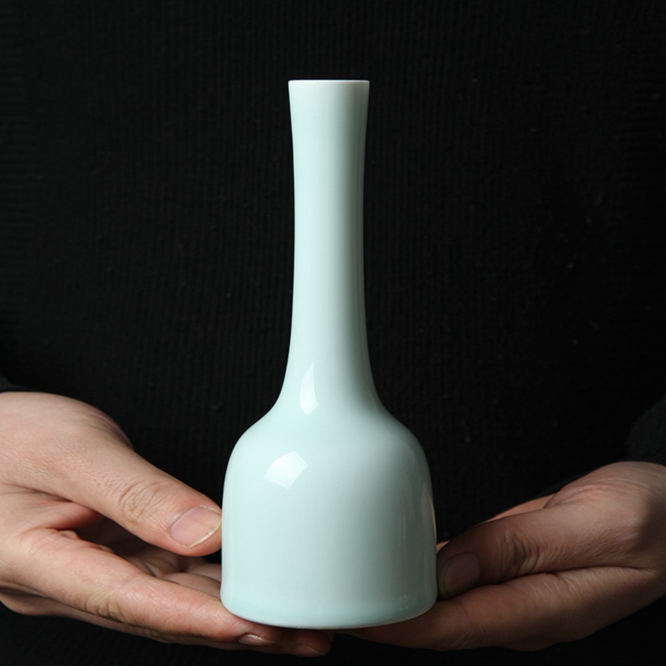 Hutian Misty Blue Bell-Shaped Vase Minimalist Chinese Style Ceramic Small Vase Home Table Hydroponic Flower Flower Decoration Generation Hutian Misty Blue Bell-Shaped Vase Minimalist Chinese Style Ceramic Small Vase Home Table Hydroponic Flower Flower Decoration Generation