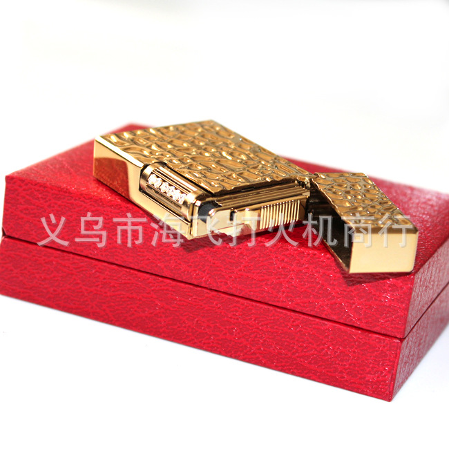 The supply of gold and silver color Rui 1023 upscale gift boutique metal lighter lighter wholesale The supply of gold and silver color Rui 1023 upscale gift boutique metal lighter lighter wholesale
