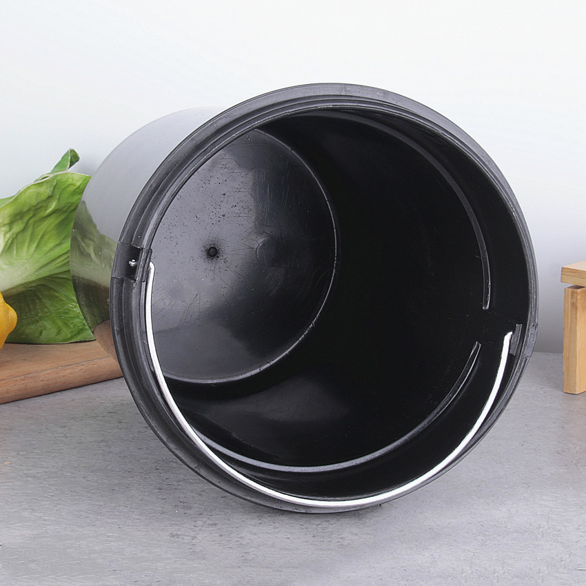 Factory Stainless Steel Trash Can Thickened Pedal Barrel round Household Bucket Hong Kong-Style Dustbin Waste bins Factory Stainless Steel Trash Can Thickened Pedal Barrel round Household Bucket Hong Kong-Style Dustbin Waste bins