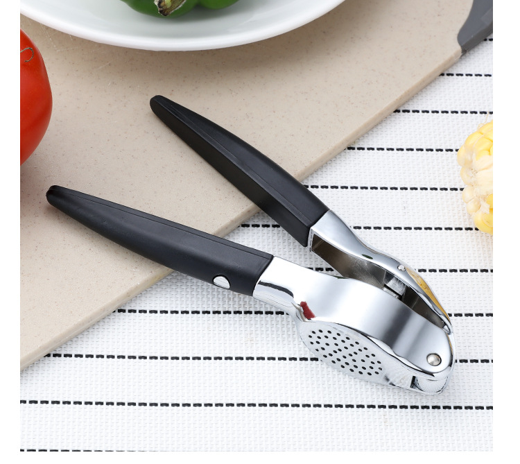 Zp-alloy garlic press multifunctional manual tamper garlic puree peeler garlic clip kitchen gadgets manufacturers direct sales