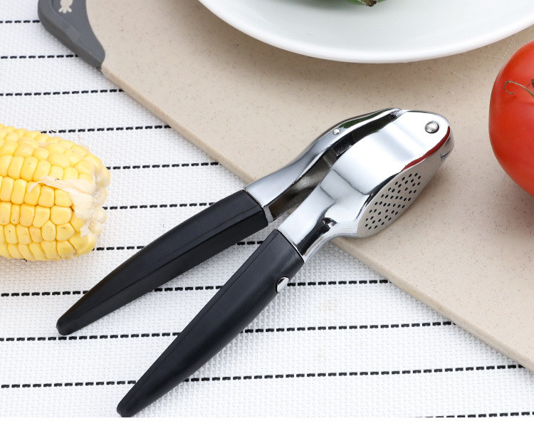 Zp-alloy garlic press multifunctional manual tamper garlic puree peeler garlic clip kitchen gadgets manufacturers direct sales