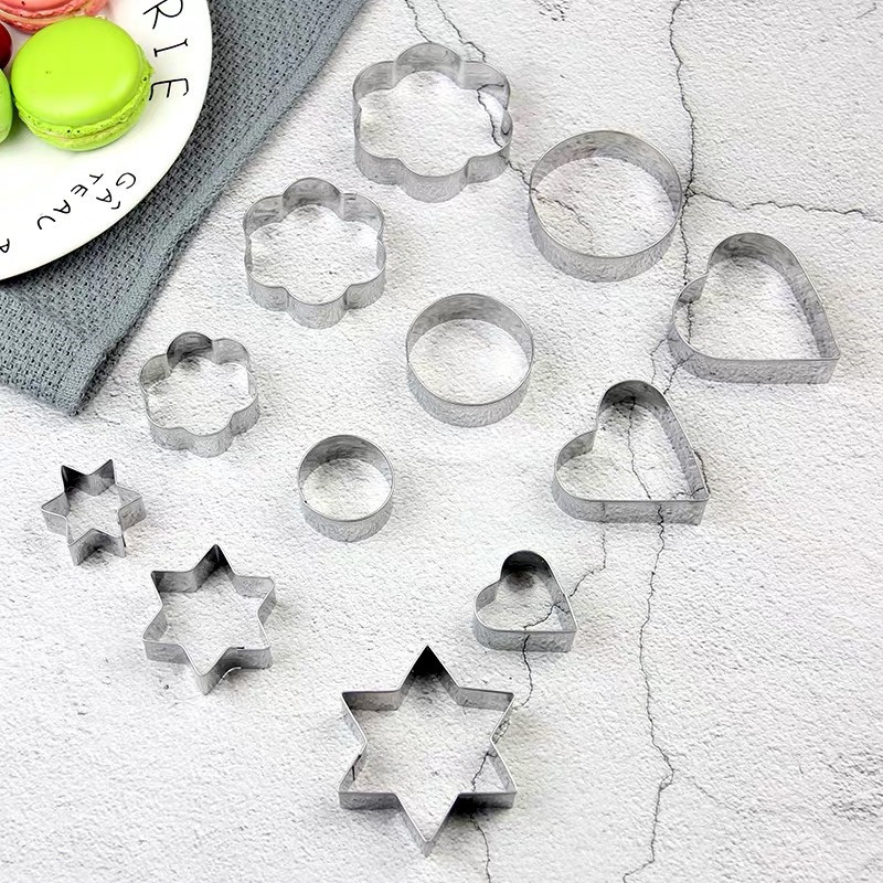 Stainless Steel Steamed Bread Biscuit Vegetable Fruit Cutting Mold Valentine's Day Love Plum Blossom round Star-Shaped Three-Dimensional Biscuit Mold Stainless Steel Steamed Bread Biscuit Vegetable Fruit Cutting Mold Valentine's Day Love Plum Blossom round Star-Shaped Three-Dimensional Biscuit Mold