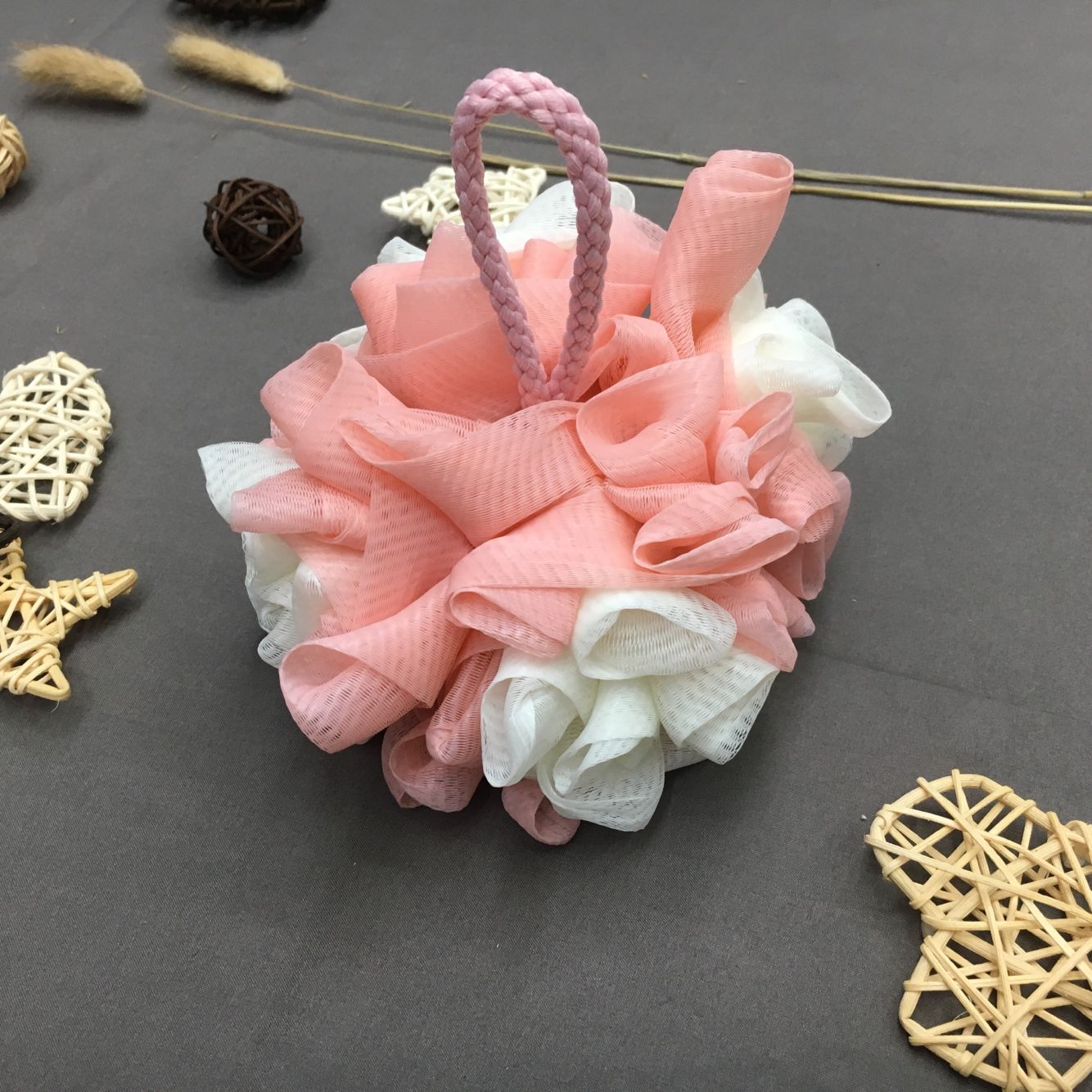 Qingzhi brand rose two-color bath ball