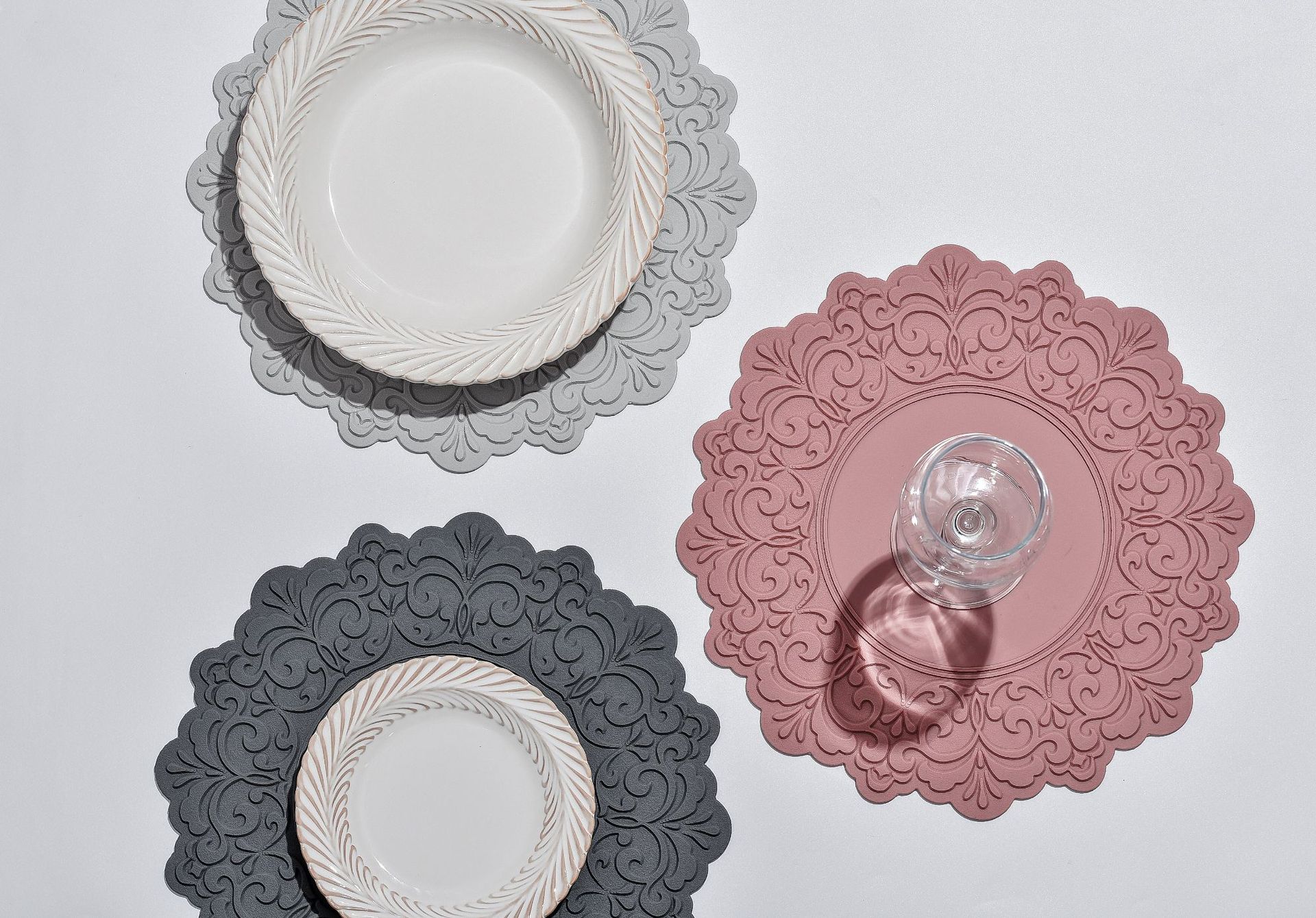Nordic Style Korean Placemat Silicone Thermal Insulation Pad Photo Frame Decoration round Lace Silica Gel Pad Wedding
