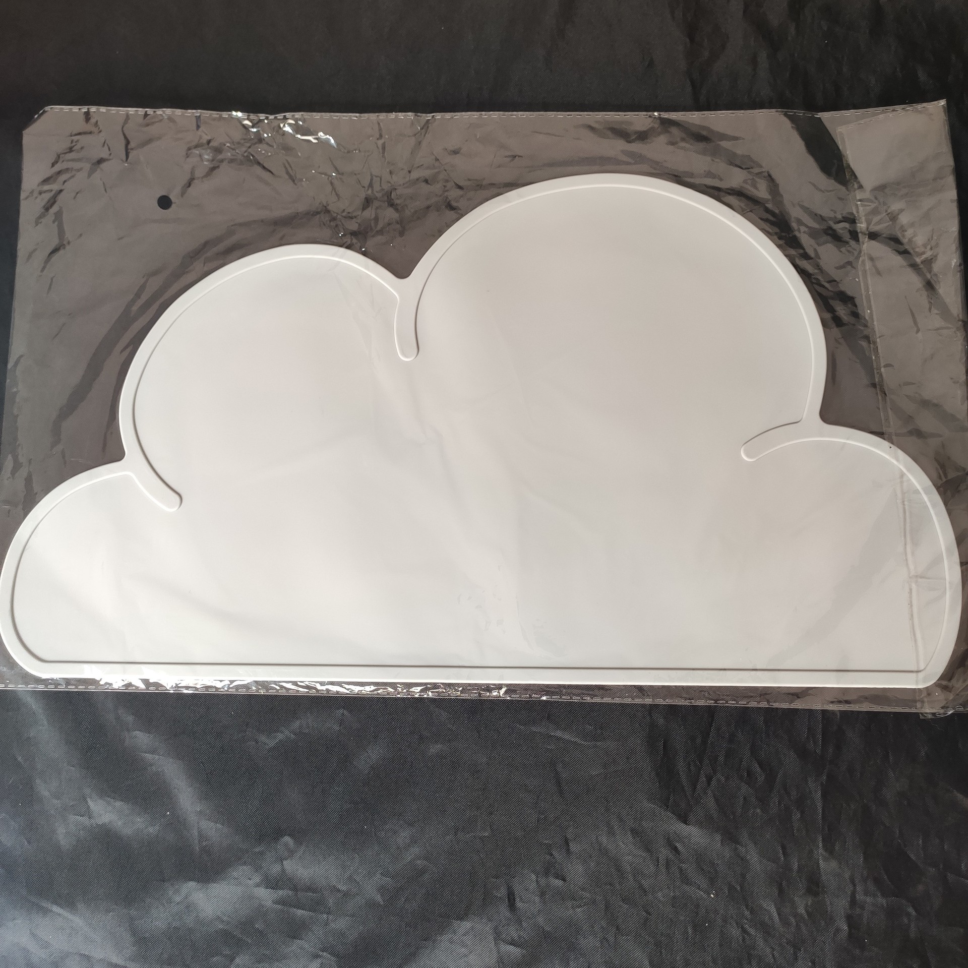 Children's Placemat Silicone Cloud Heat Proof Mat Creative Coaster Pet NonSlip LeakProof Pad AntiScalding Table Mat Children's Placemat Silicone Cloud Heat Proof Mat Creative Coaster Pet NonSlip LeakProof Pad AntiScalding Table Mat