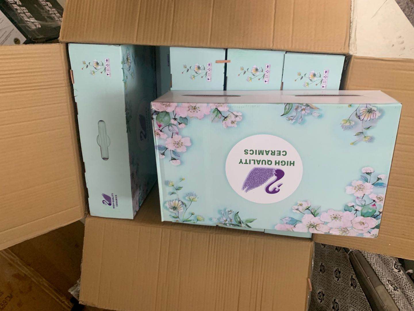 Swan Ceramic 2 Bowl 2 Spoon Color Box Gift Box Packaging Swan Ceramic 2 Bowl 2 Spoon Color Box Gift Box Packaging