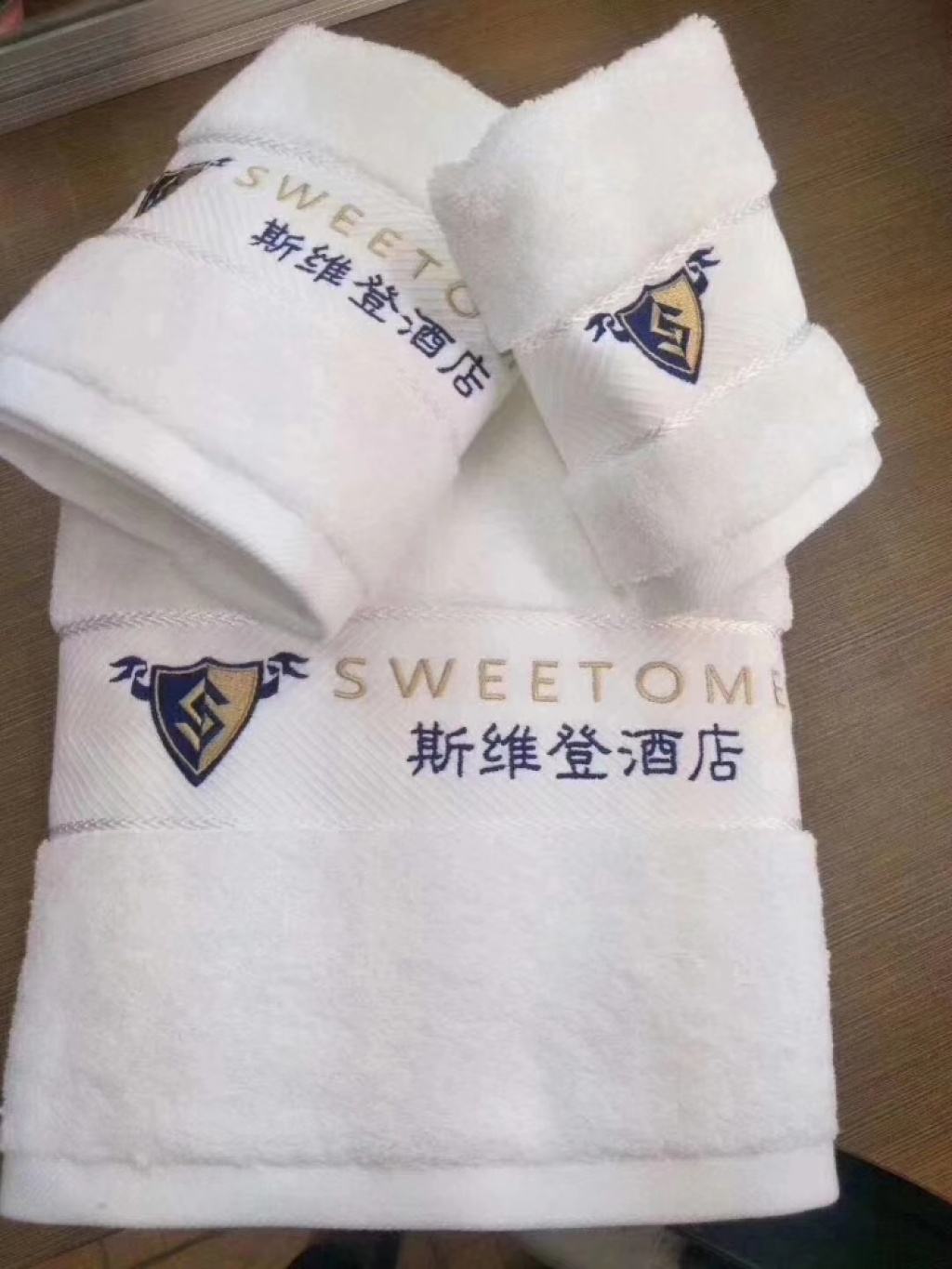 Zhongyue Textile Factory Direct Customized Cotton Hotel Bath Towel Jacquard Or Embroidered Logo over Absorbent Soft Zhongyue Textile Factory Direct Customized Cotton Hotel Bath Towel Jacquard Or Embroidered Logo over Absorbent Soft