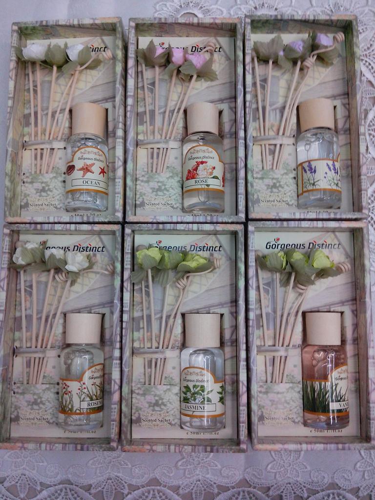 Aroma Rattan Volatile Perfume 7015 Glass Bottle, Exquisite 50ml Gift Set, Fire-Free Aromatherapy, Smokeless Aromatherapy