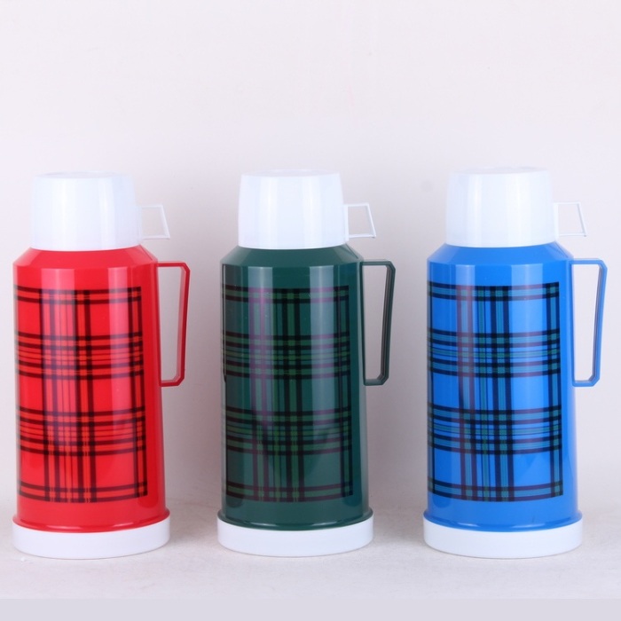 The thermo-thermos bottle of 1.8l cold and hot water bottle