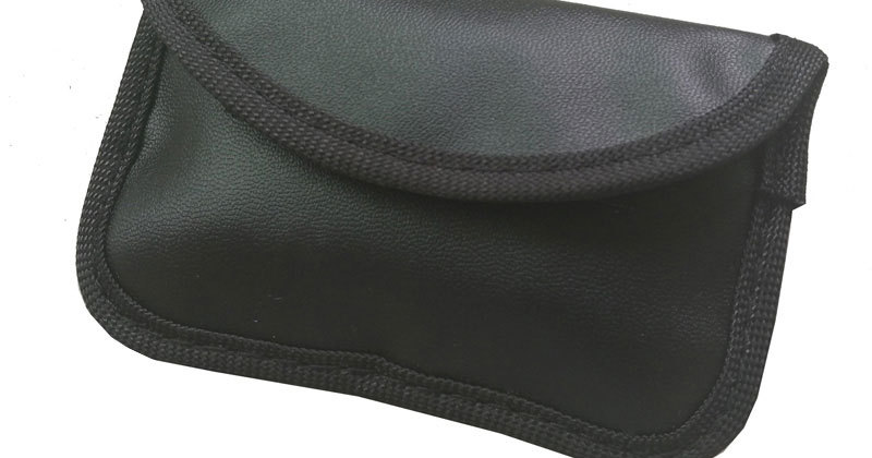 RFID Anti-Scanning Card Cover Anti-Lost Anti-Theft Shielding Car Key Anti-Copy Bag Car Shielding Key Case RFID Anti-Scanning Card Cover Anti-Lost Anti-Theft Shielding Car Key Anti-Copy Bag Car Shielding Key Case