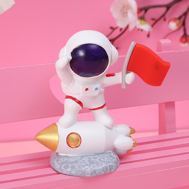 Space Trip Chuangyu Star Astronaut Hang Xiaoyu Blind Box Toy Doll Resin Craft Hand-Made Doll for Children