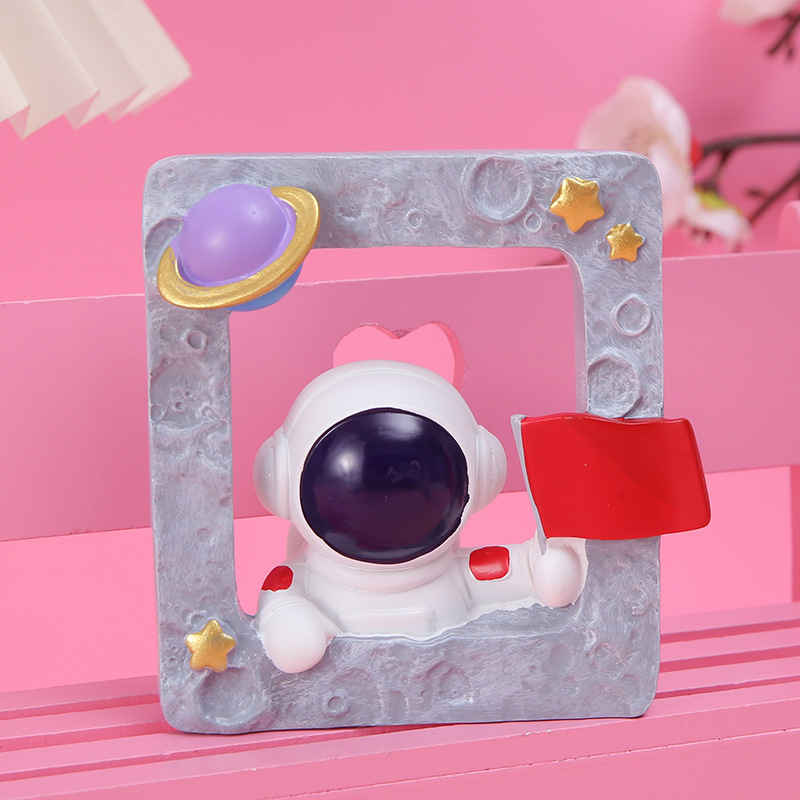 Space Trip Chuangyu Star Astronaut Hang Xiaoyu Blind Box Toy Doll Resin Craft Hand-Made Doll for Children