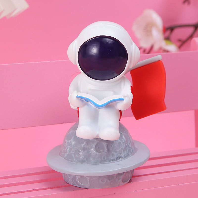 Space Trip Chuangyu Star Astronaut Hang Xiaoyu Blind Box Toy Doll Resin Craft Hand-Made Doll for Children