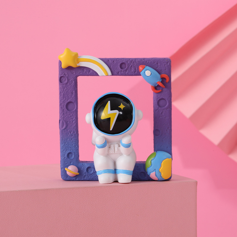 Space Trip Chuangyu Star Astronaut Hang Xiaoyu Blind Box Toy Doll Resin Craft Hand-Made Doll for Children