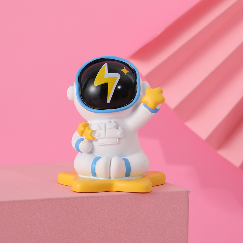 Space Trip Chuangyu Star Astronaut Hang Xiaoyu Blind Box Toy Doll Resin Craft Hand-Made Doll for Children