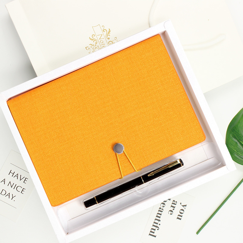 Spot Fashion PU Leather Notebook Business Gift Notebook Gift Set with Pen Memo Notebook Customization